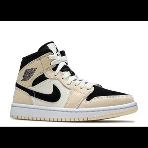 Jordan 1 Barely Orange NIB